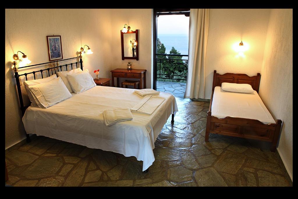Mando Beachfront Stafylos Zimmer foto